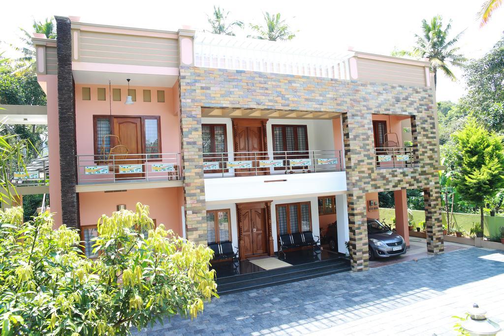 Periyar Villa Home Stay - Thekkady Exterior foto